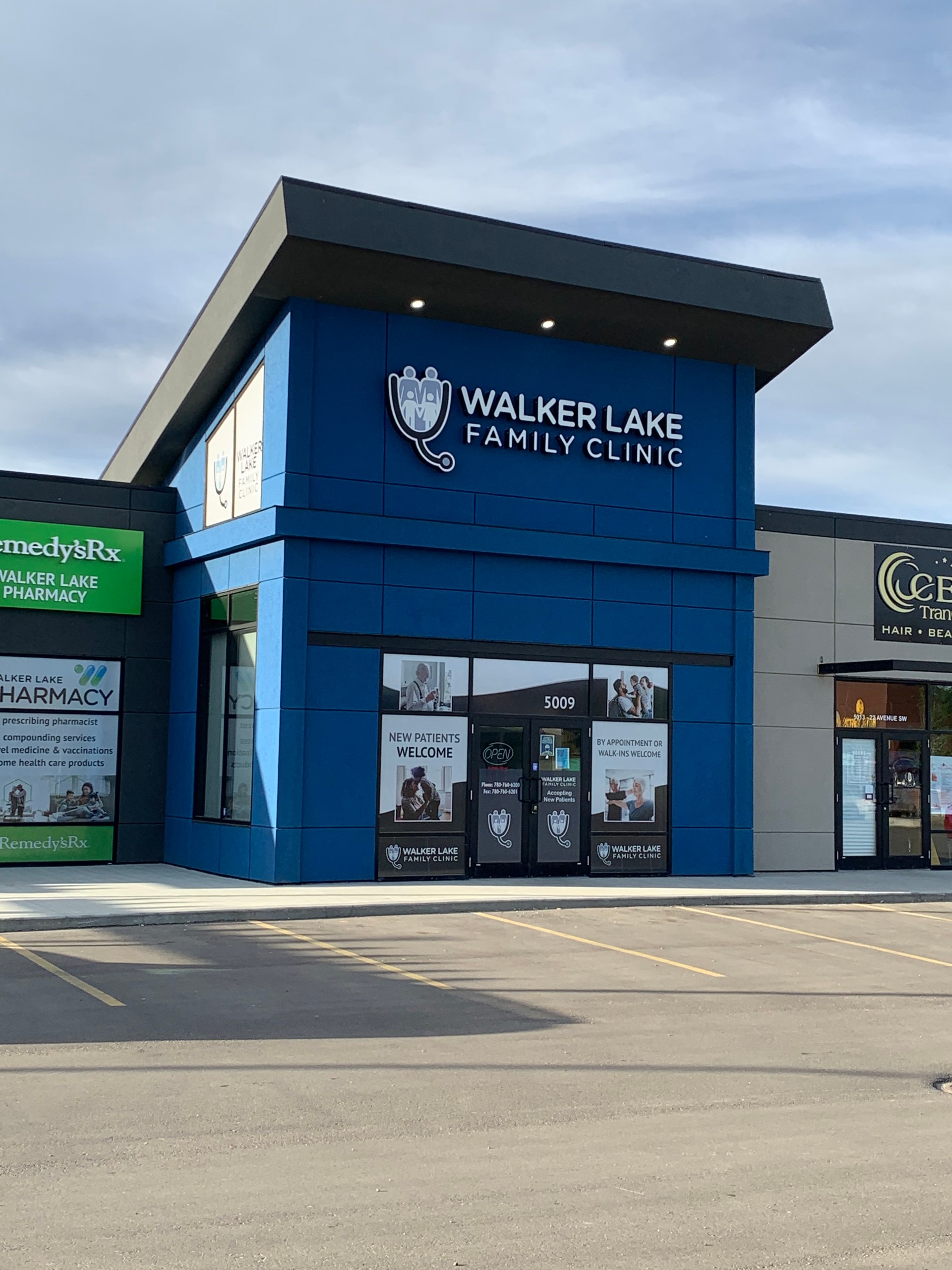 Exterior of Walker Lake Family Clinic at 5009 22 Avenue SW